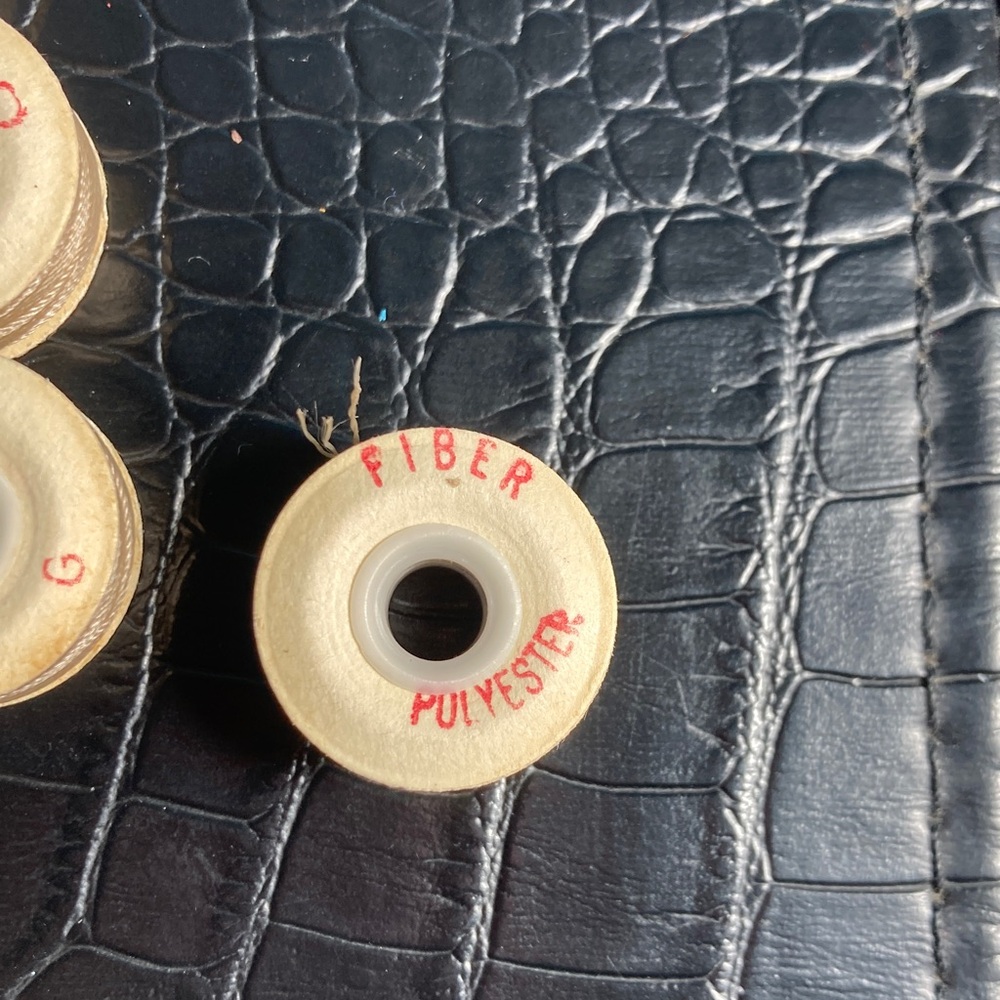 25 ATCO Style‎ G TAN Fiber Polyester Prewound Bobbins - Picture 3 of 4
